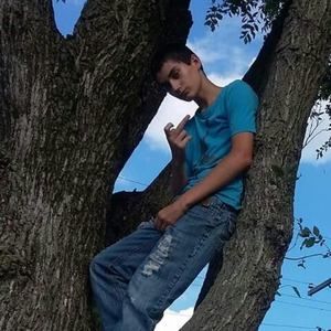 Meet your Posher, Zachary