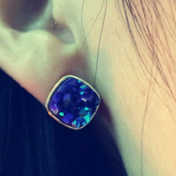 Melted Lava Studs - Picture 3 of 3