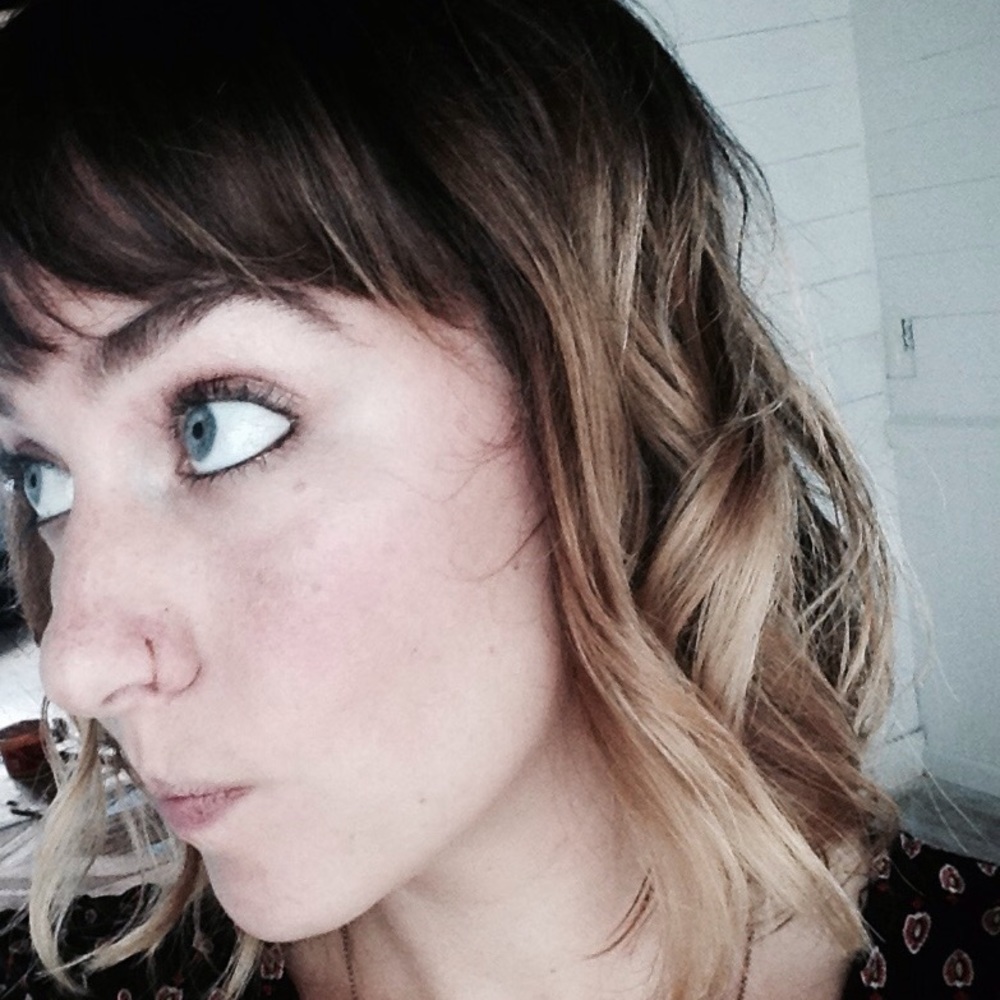 Meet your Posher, Alyssa