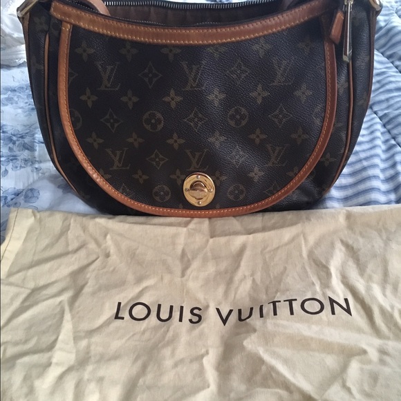 Louis Vuitton Purse