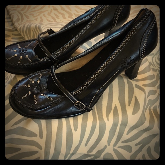 SO (So Real So Right) 2 Inch Heel Woman Size 10