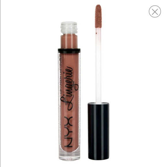 💕NYX Lingerie Matte Lipstick "Push-Up"