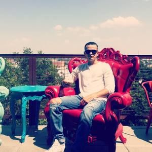 Meet your Posher, Luis