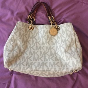 Michael Kors Cynthia Tote