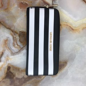 Michael Kors Original Wallet Like New