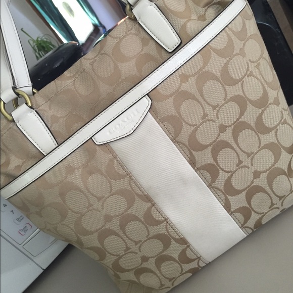 Coach purse!!