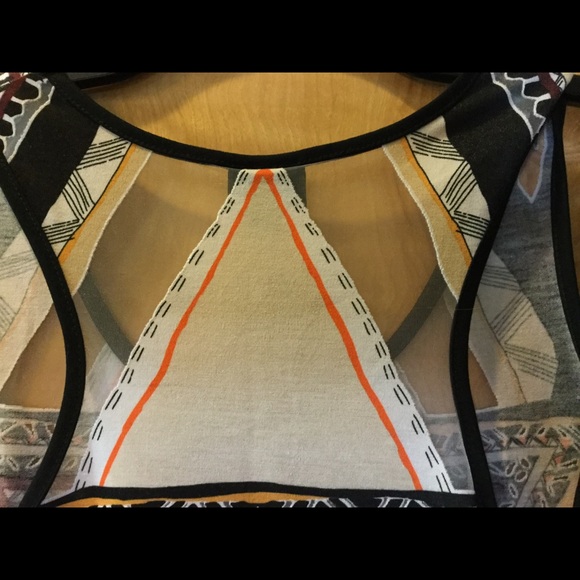 Solid/Sheer tank - Picture 4 of 4