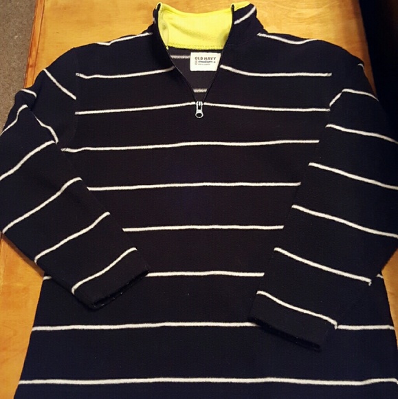 Old Navy boys pullover fleece