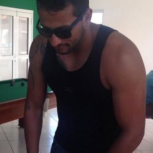 Meet your Posher, Alex