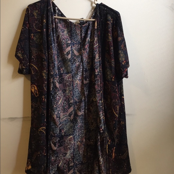 Paisley pattern kimono