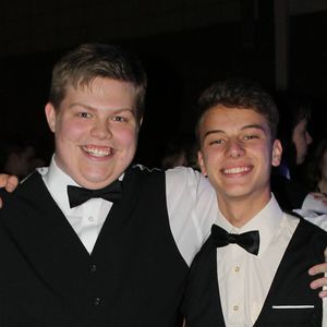 Meet your Posher, Max