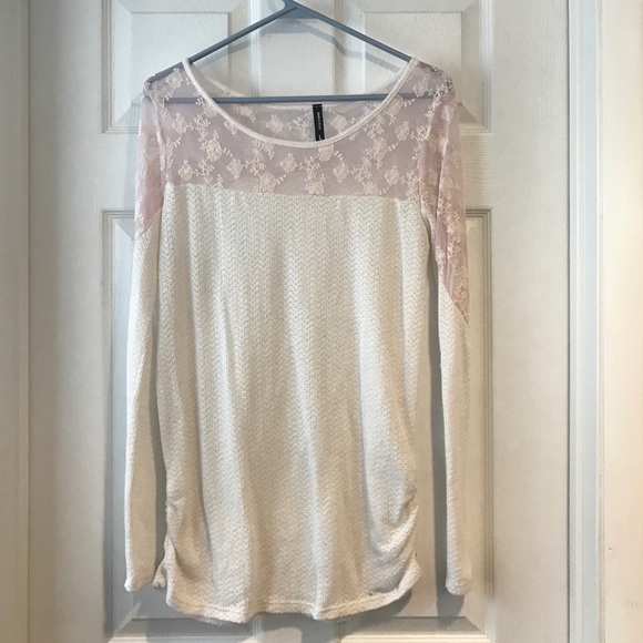 Sheer shoulder long sleeve knit shirt