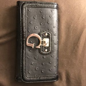 GUESS wallet. Perfect condition.