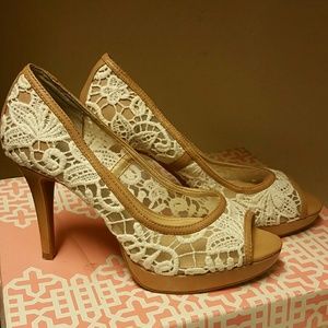 Antonio Melani lace heels