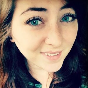 Meet your Posher, Carrie