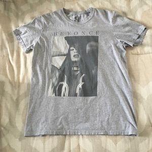 Beyoncé (official merch) Tee