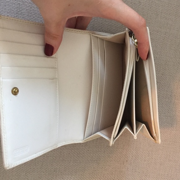 Authentic Coach Wallet - Picture 3 of 4