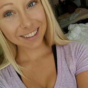 Meet your Posher, Stephanie