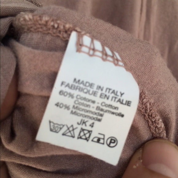 Super soft Brandy Melville tee - Picture 4 of 4