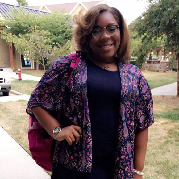 Meet your Posher, Joiya - Picture 1 of 1