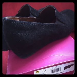New Black suede low wedge shoes