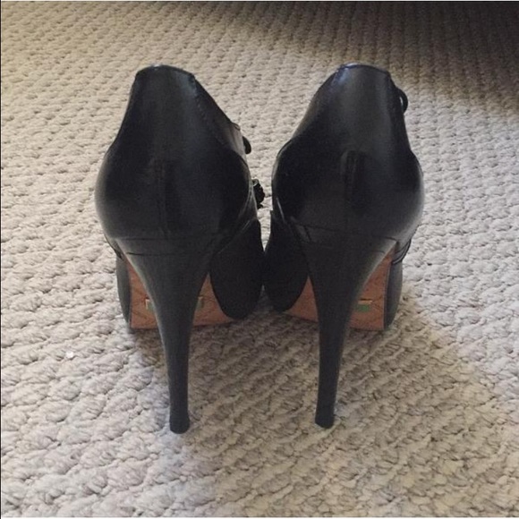 L.A.M.B. Nori Lace-Up Oxford Pumps in size 6.5! - Picture 4 of 4