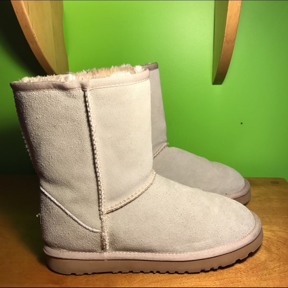 UGG Shoes - Light gray short Ugg boots