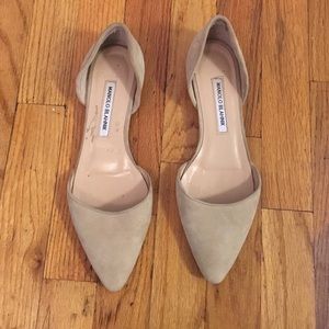 Manolo Blahnik nude flats