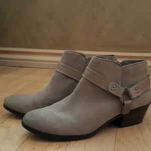 Sam Edleman beige booties size 8