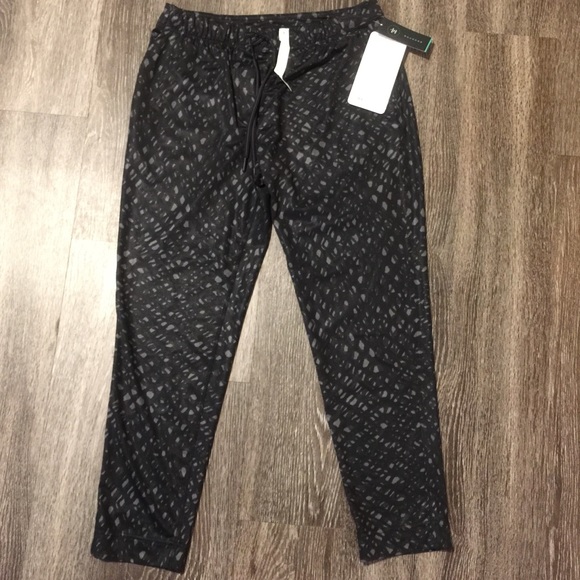 Brand New With Tags Lululemon Jet Crop Slim