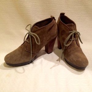 Gianni Bernini Suede Booties