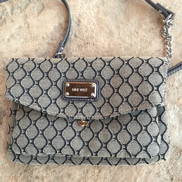 Nine West Adorable Cross Body Bag! - Picture 1 of 4