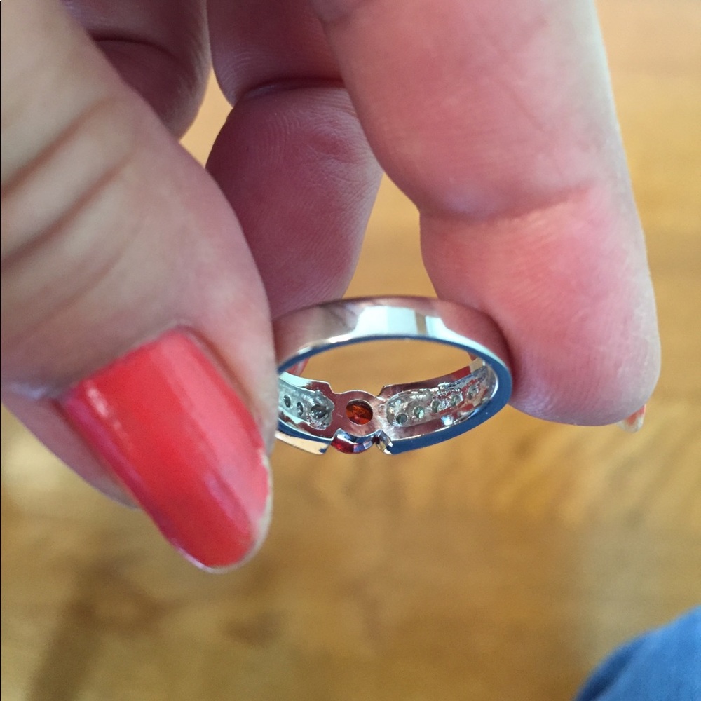 Ring - Picture 3 of 4