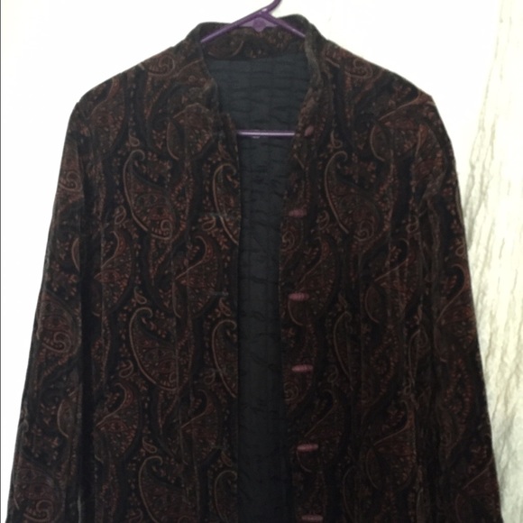 Vintage paisley velour coat with barrel buttons.