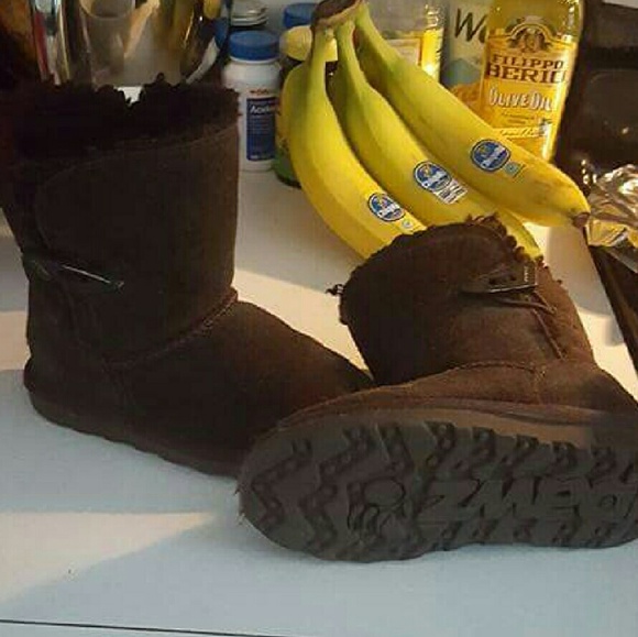 Girls Bear Paw Boots