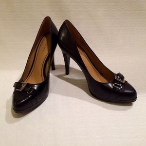 Nine West Black Pumps