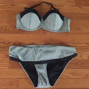 Jessica Simpson navy and white bikini.