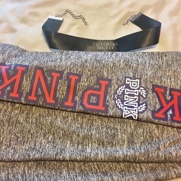 VS Pink sport leggings Brand new with chocker