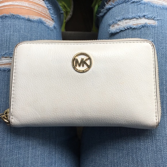 ✨Michael Kors Fulton Coin/Phone Wristlet✨