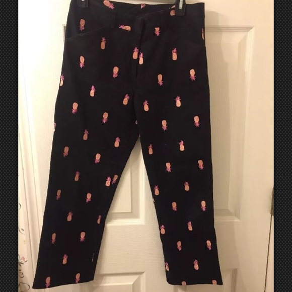Lilly Pulitzer Black Embroidered Pineapples Capris