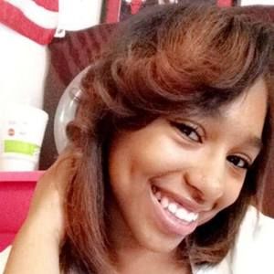 Meet your Posher, Xharia