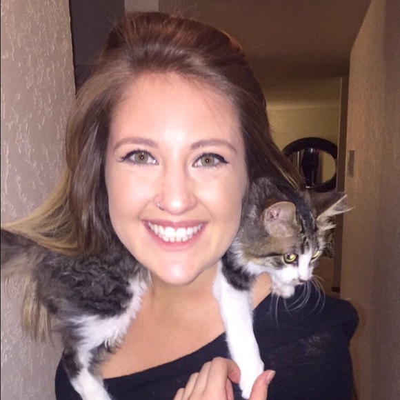 Meet your Posher, Rachel