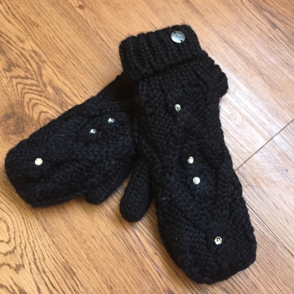 Roxy knit mittens