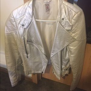 Silver Bomber Jacket 🌸