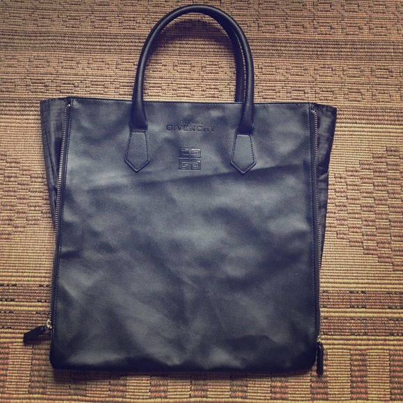Parfums Tote