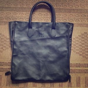 Parfums Tote
