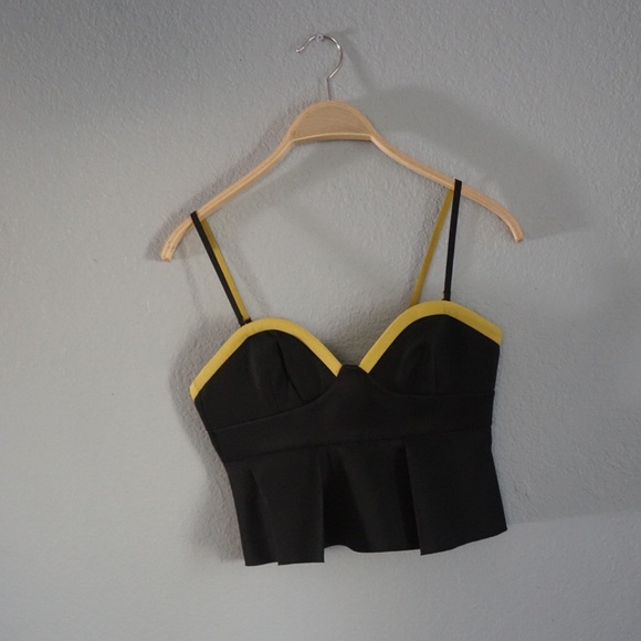 Black & Yellow Cropped H&M Top