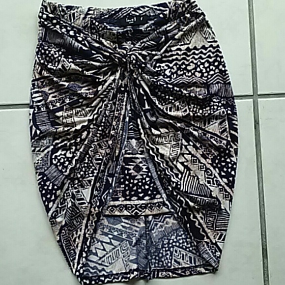 Love J - Skirt.