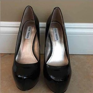 Black Patent Steve Madden Pumps