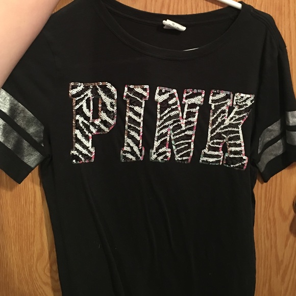 PINK VS short sleeve shirt